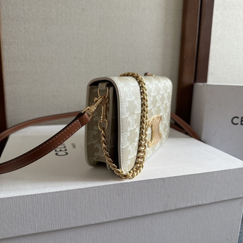Ce1i*e triomphe bags